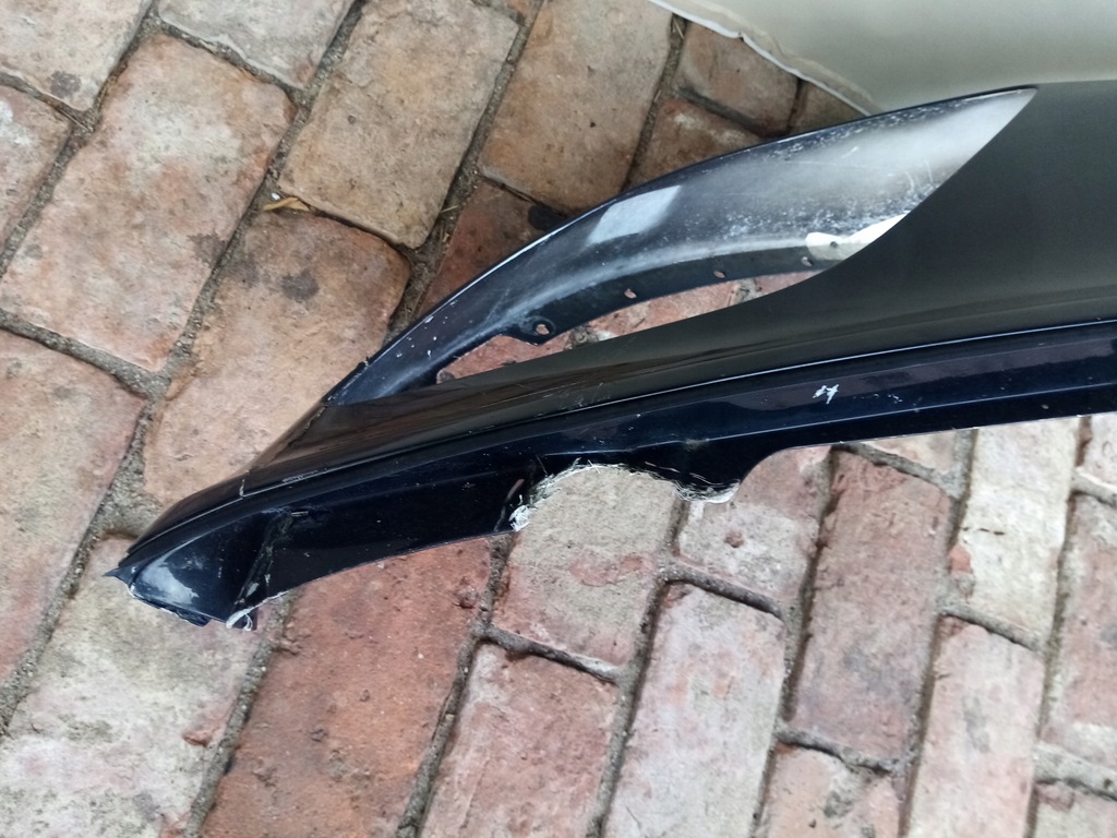 фото №8, Aston martin vantage v8 крыло правый передний