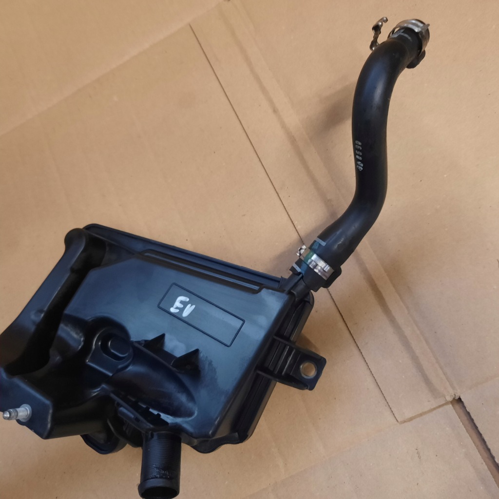 Купить Вентиляция картера масла jaguar range rover evoque 2.2 hdi 9675994880