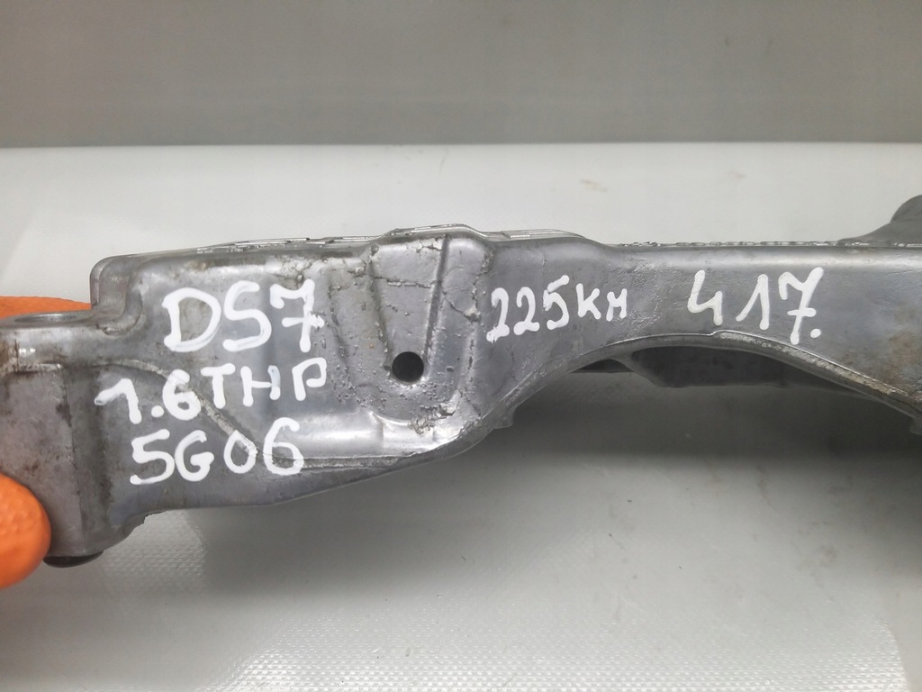 фото №11, Кронштейн двигателя кронштейн 1.6 thp 225km 5g06 citroen ds7 3008 508 9673585680