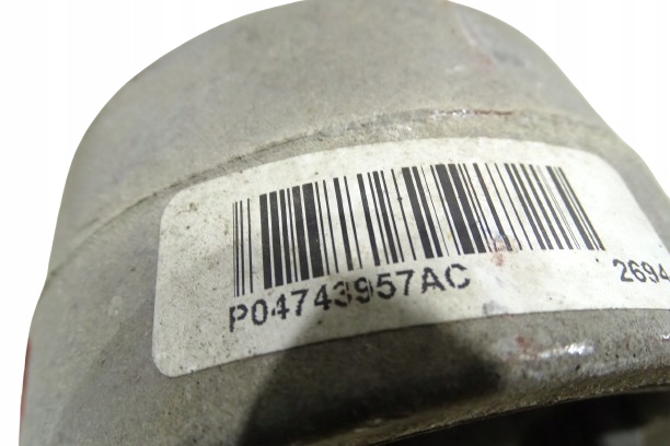 фото №10, Journey freemont 4x4 3.6 кронштейн подушка 04743957ac