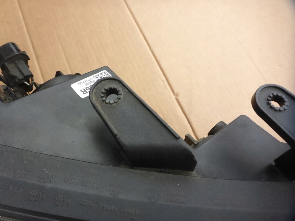 фото №9, Hyundai elantra vi 2015-18 фара правый оригинал europa