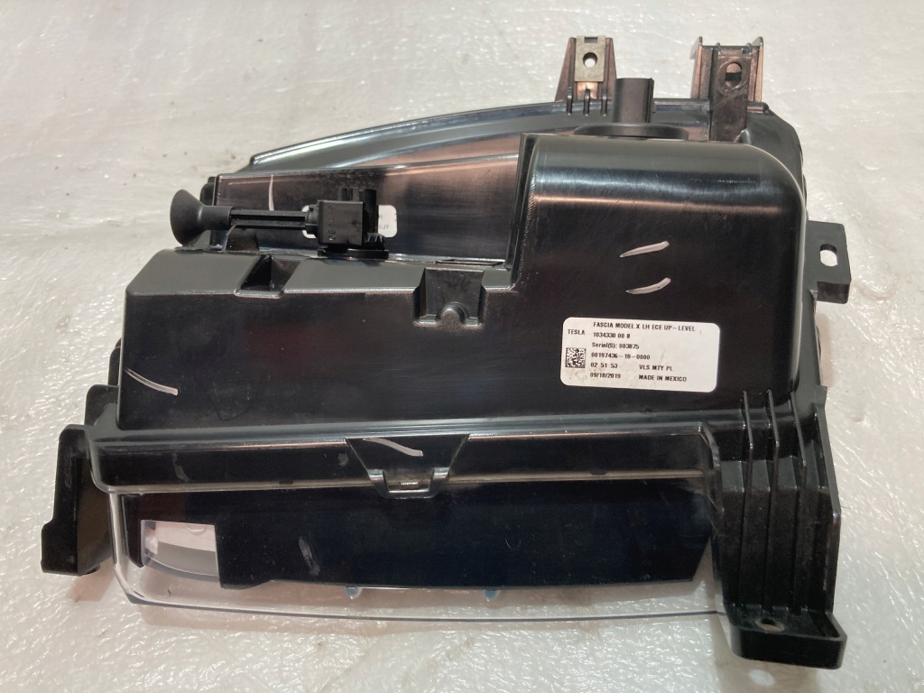 Протитуманна фара лівий led drl tesla x 1034330-00-b Ціна