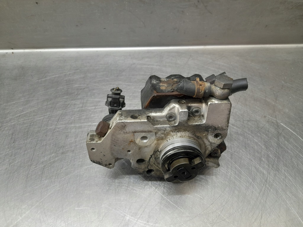 Купити Honda 2.2 1 -cdti насос упорскування 0445010141