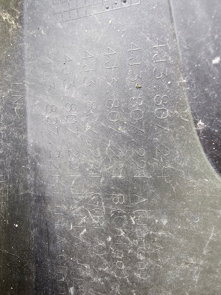 фото №12, Бампер audi e-tron gt rs 4j3807221 перед передний audi оригинальный номер