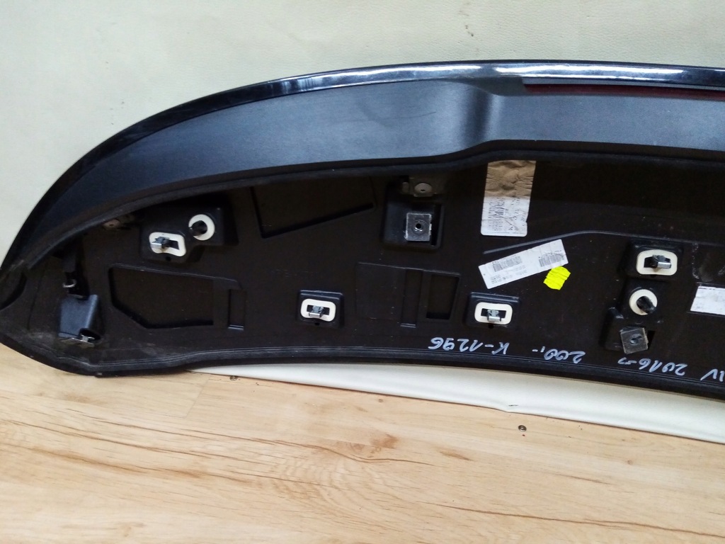 фото №9, Renault megane iv kombi 2016-- спойлер спойлер кришка багажника