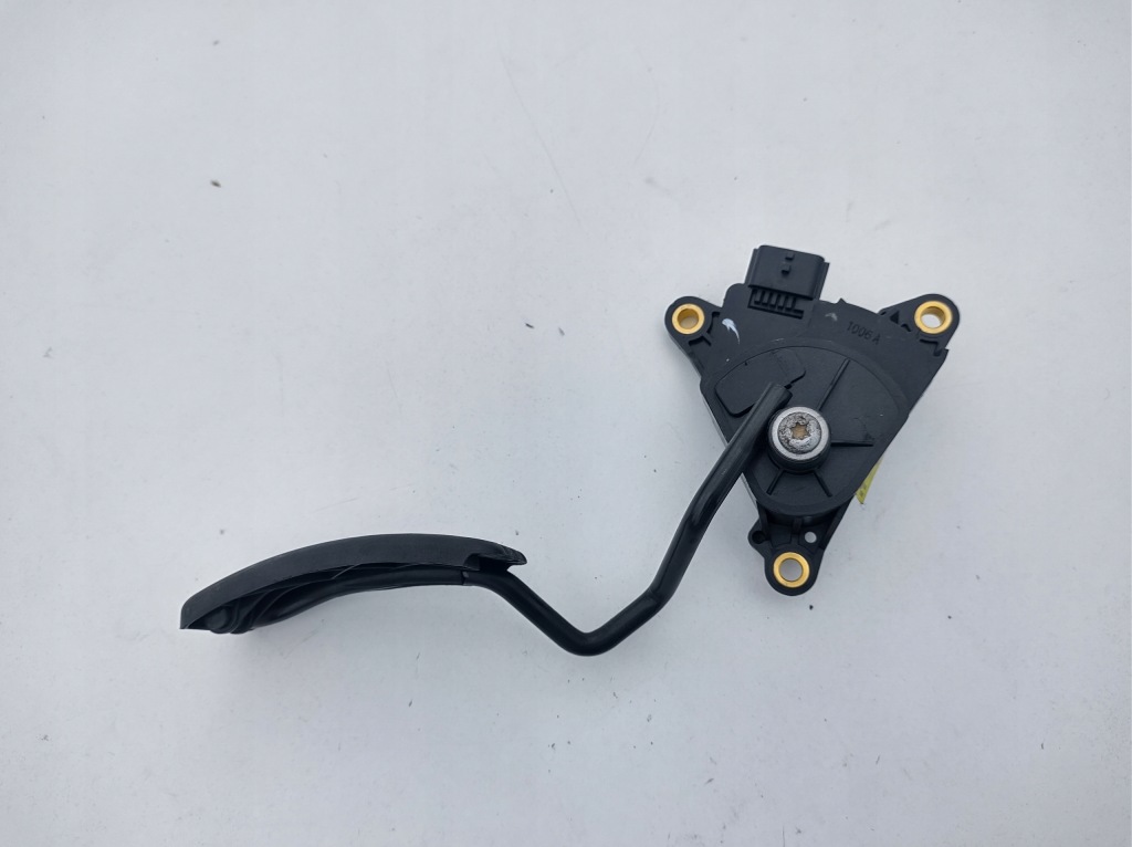 фото №1, Renault clio iii 06 потенциометр газа 8200297343