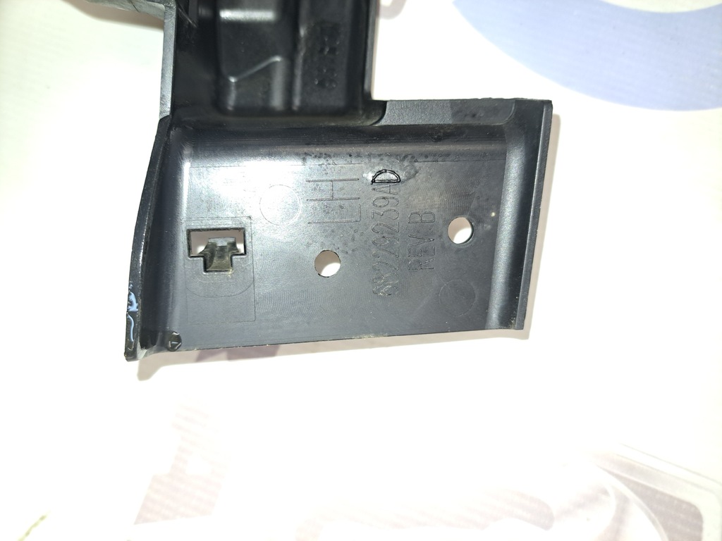 фото №11, Chrysler pacifica 17-24 направляющая кронштейн задняя задние pod лампа