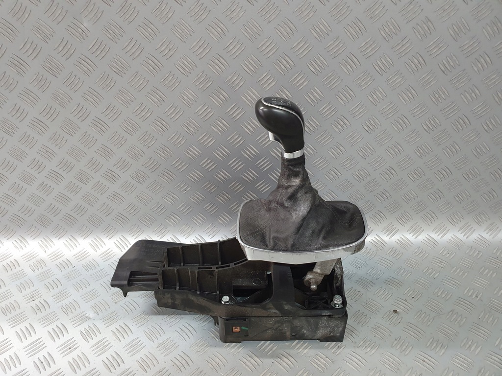 фото №1, Домкрат переключения передач insignia 1.8 2.0 cdti