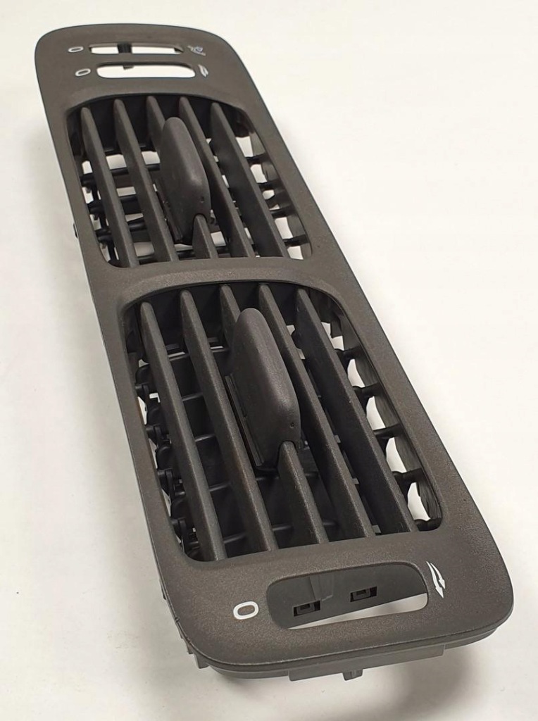 фото №3, Ґрати обдув середина volvo c70 i 9481651