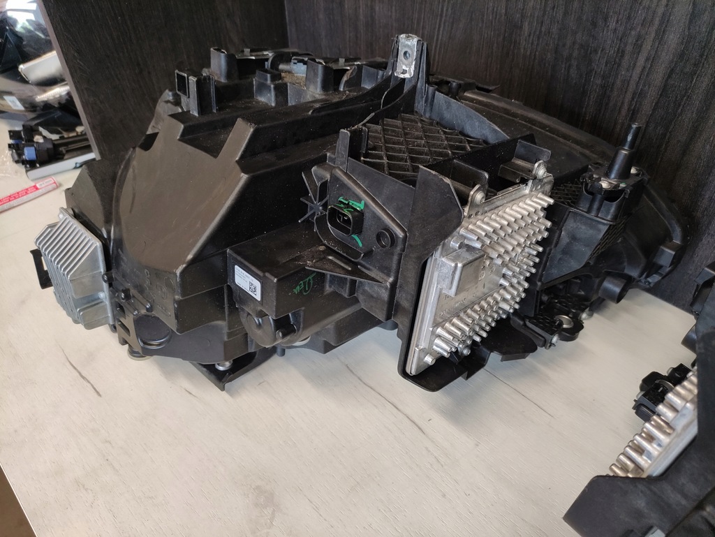 фото №12, Лампа лампи перед shadow bmw 2 g42 adaptie led