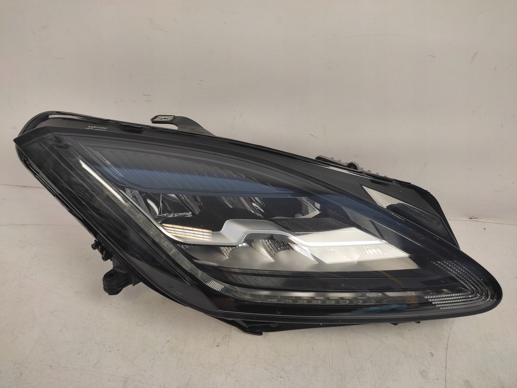 фото №1, Jaguar e-pace x540 лампа правая перед full led 17-