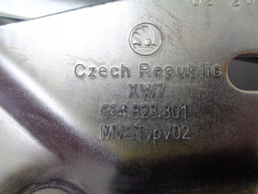 фото №3, Skoda scala петля капот лівий