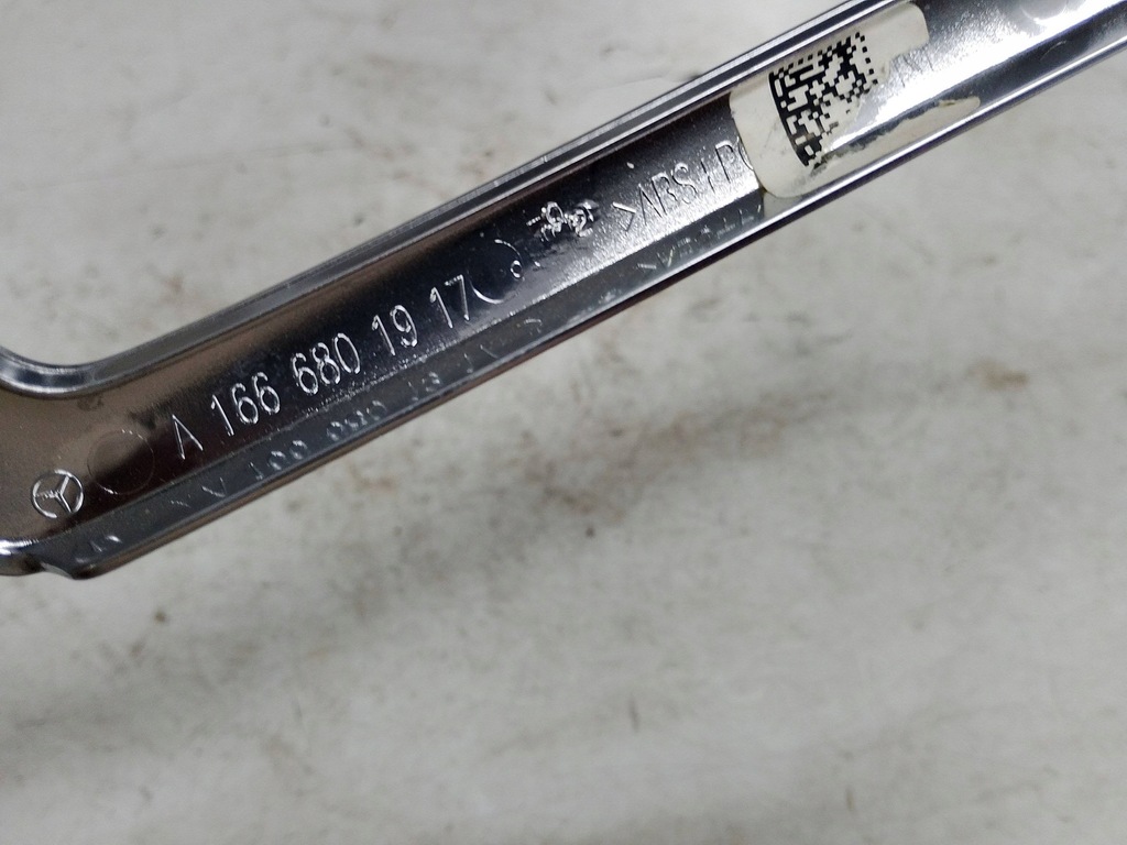 фото №9, Mercedes w166 ml рамка панелі приладової панелі консолі a1666801917 europa