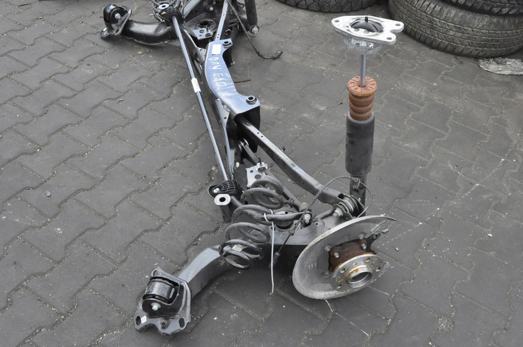 фото №6, Bmw f40 1.5d подвеска балка задняя 20r