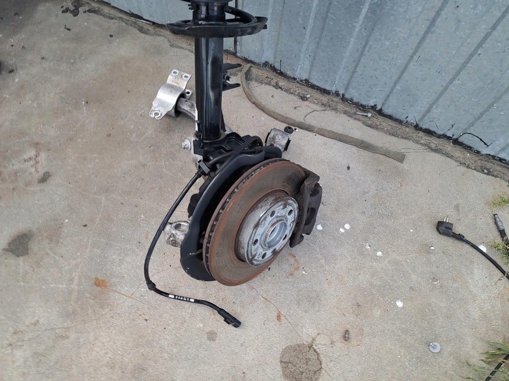 фото №1, Mercedes w247 поворотный кулак правая перед рычаг комплект