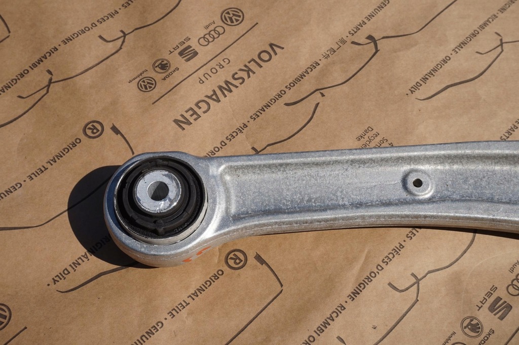 фото №7, Рычаг правый audi a6 c8 4k 4m0407156e