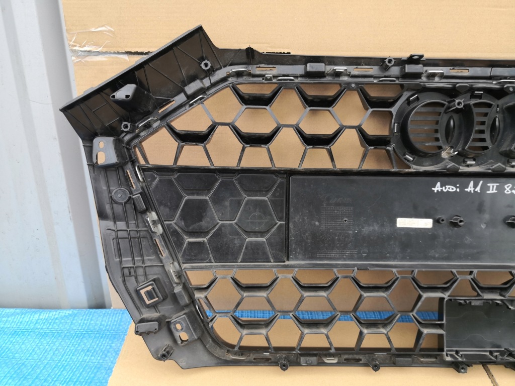 Audi a1 2 82a s line решітка радіатора решітка  радіатора Оригінал