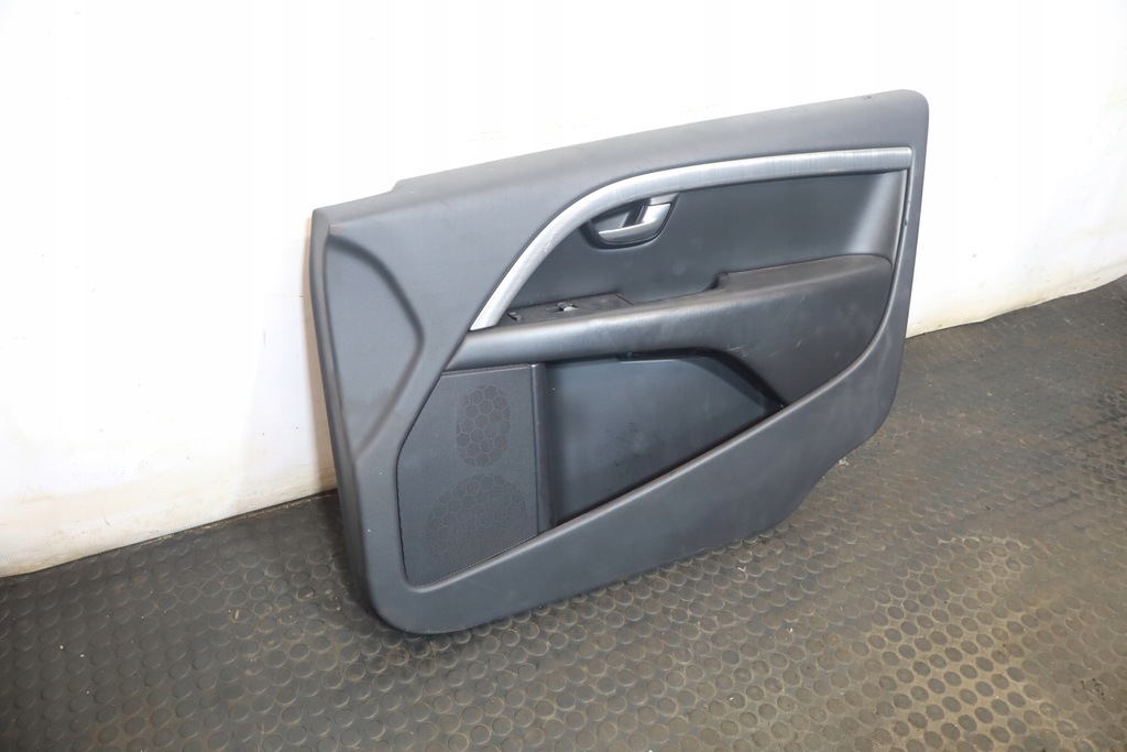 фото №1, Обшивка обивка дверь правый перед volvo v70 iii