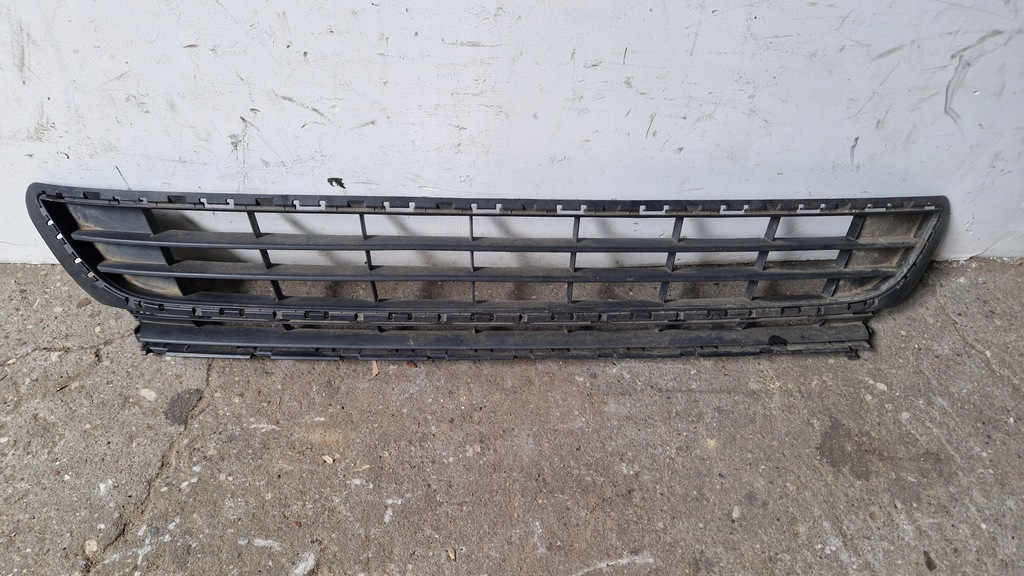 фото №1, Решётка средняя vw golf vii lift 5g0853677