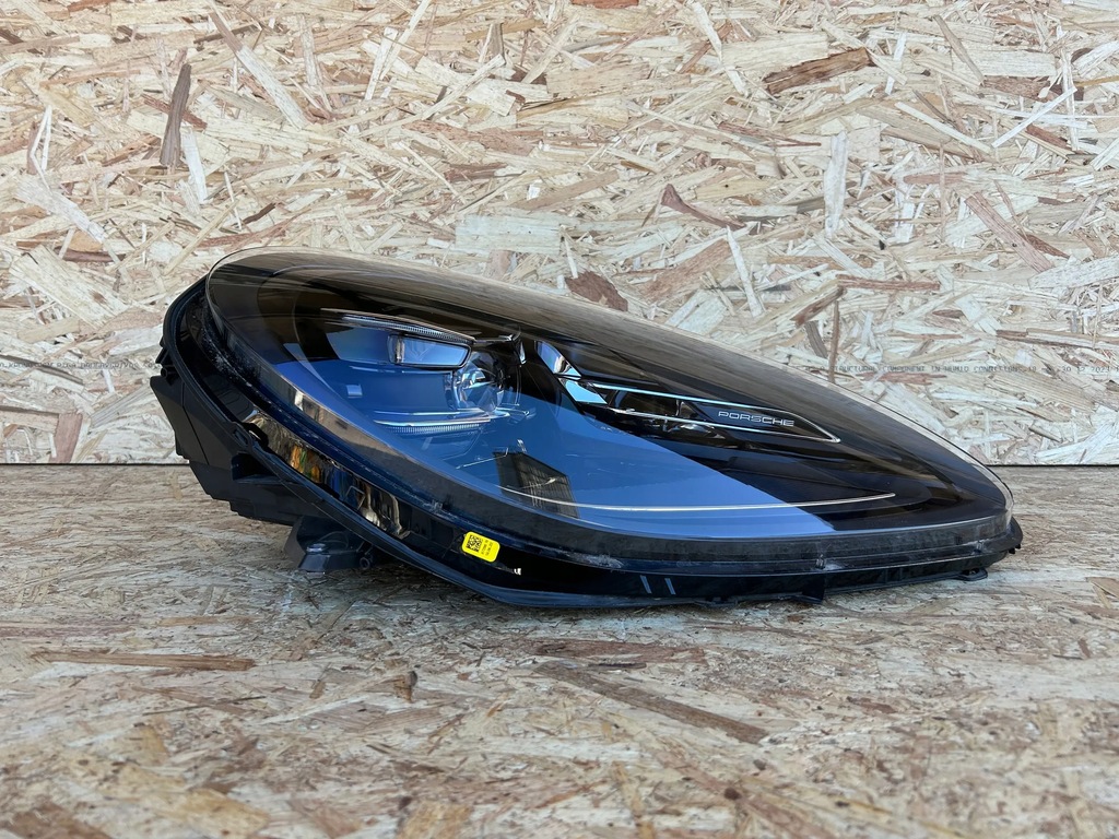 фото №1, Porsche macan 2022 лампы передние