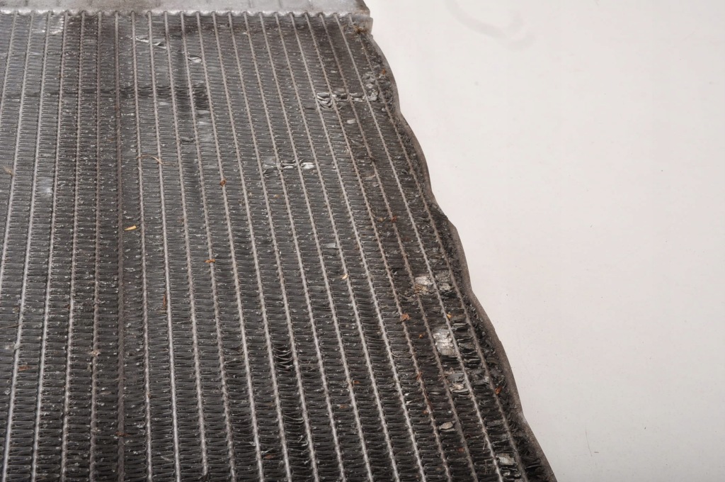 Bmw f80 f82 f83 f87 3.0 радиатор воды 2284607 czytaj описание Оригинал