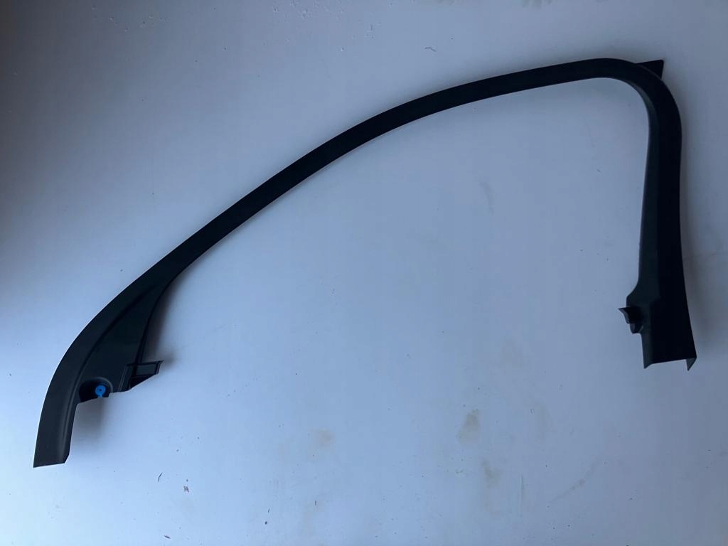 фото №1, Рамка прокладка двері volvo xc40 правий перед внутрішня