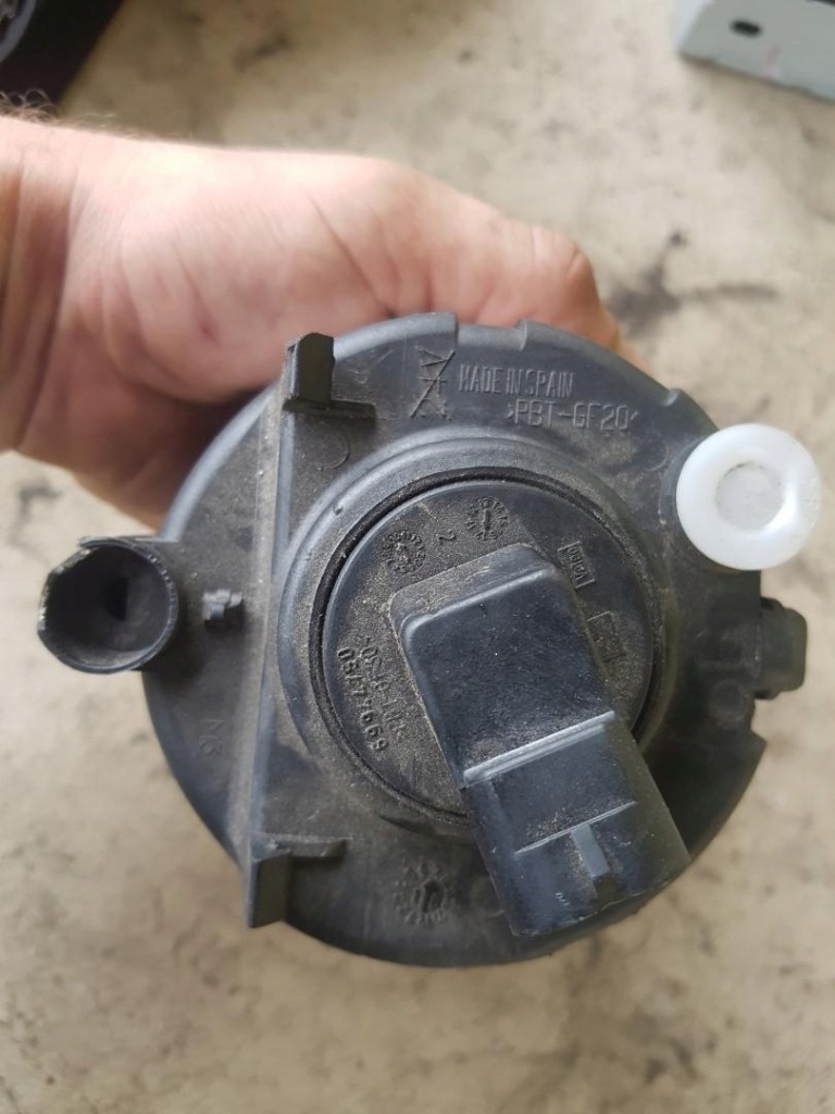 фото №3, Противотуманная фара renault trafic ii 7701045718f