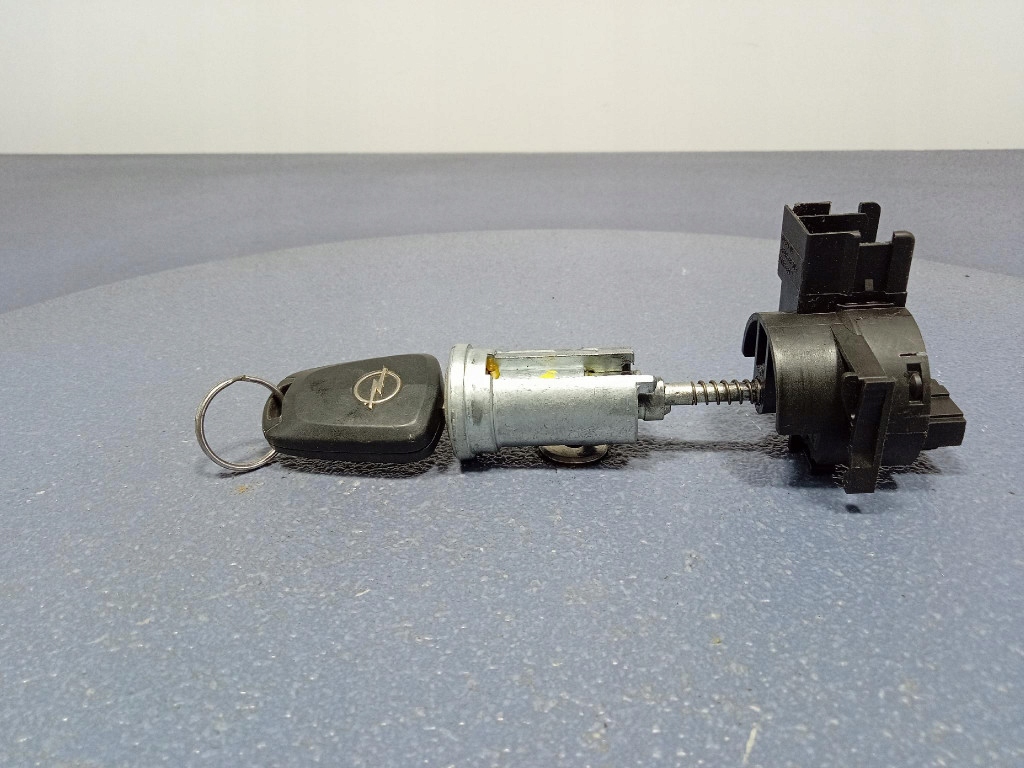 фото №15, Opel meriva a 1.4 16v блок керування набір стартовий 55353613