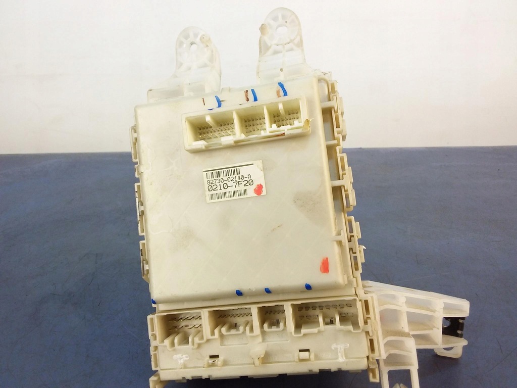 фото №5, Toyota auris i коробка запобіжників 82730-02140a