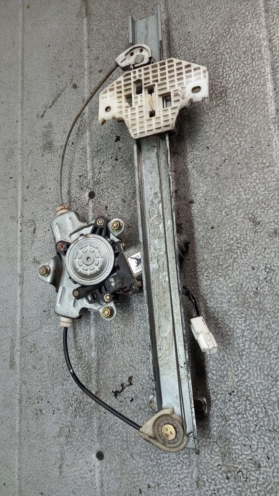 фото №2, Підйомник скло правий задня hyundai matrix 03r