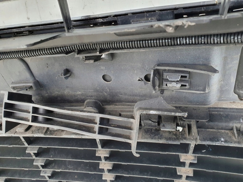 Renault megane 3 iii lift бампер перед передній Недорого