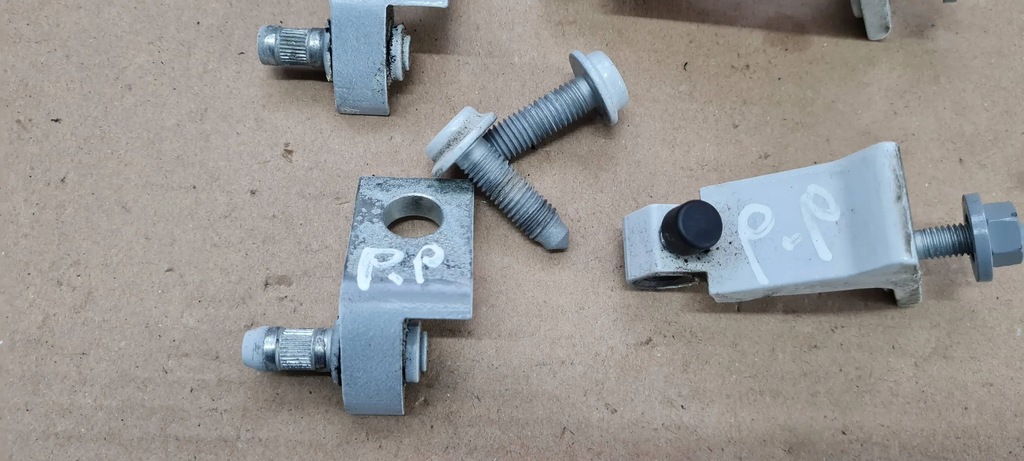 фото №6, A4 b9 8w s4 петля петли дверь правое правый перед комплект ls9r