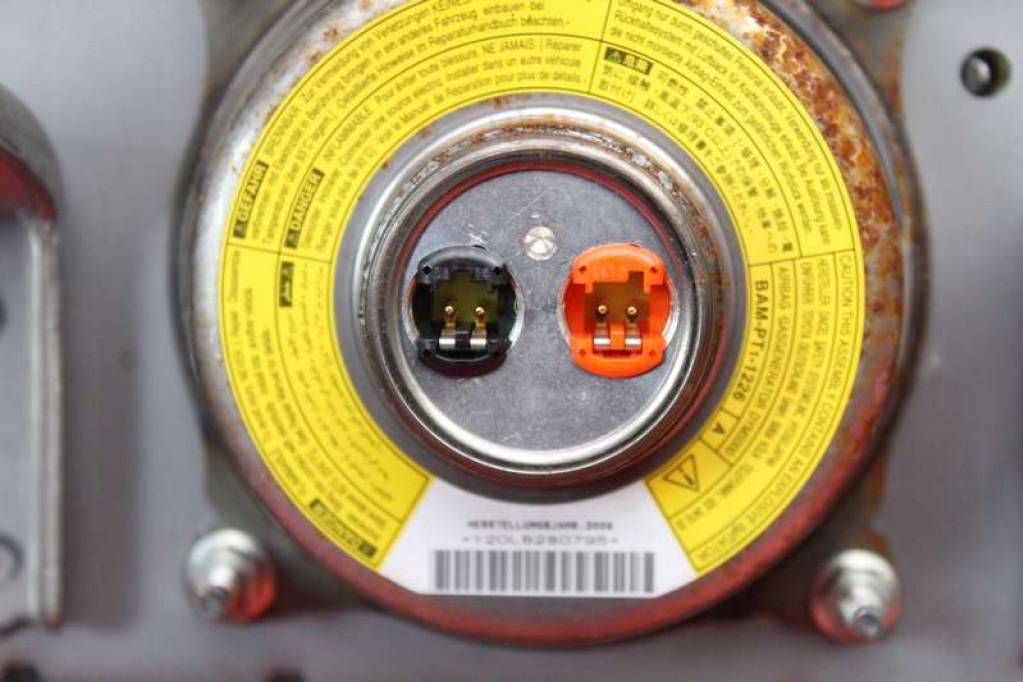 фото №9, Панель приладів приладова консоль панель приладів подушка безпеки eu toyota rav 4 3 iii 05-08