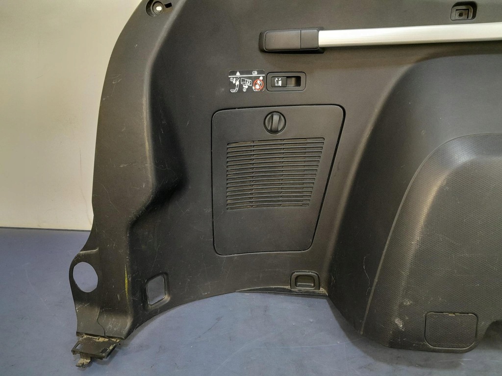 фото №3, Citroen c-crosser обивка багажника левая