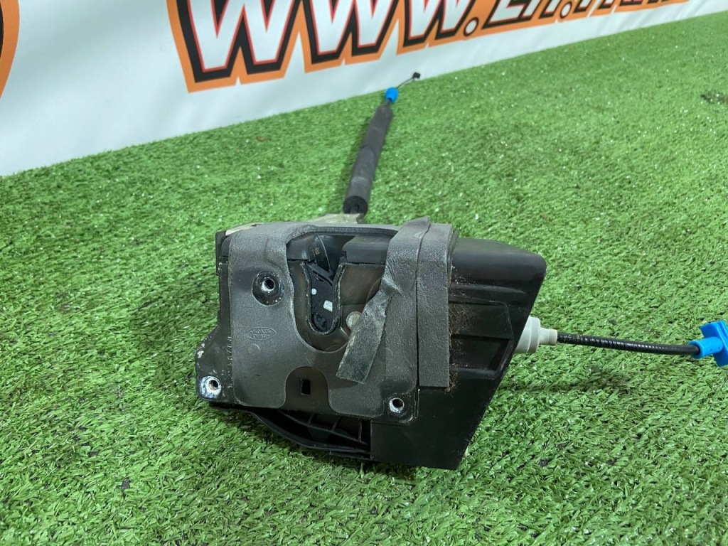 Замок дверей задні правий range rover velar l560 j8a2-24994-ad Оригінал