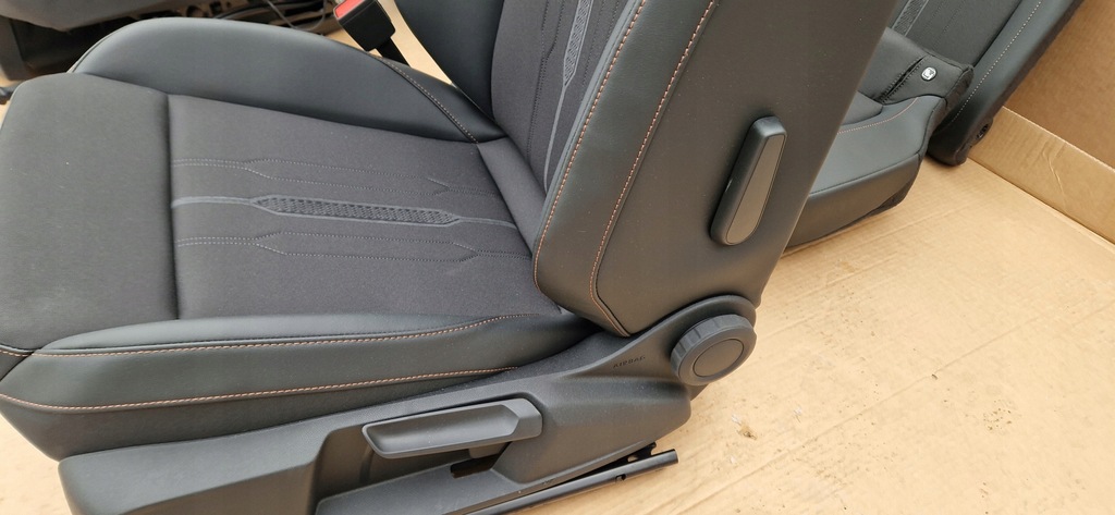 фото №5, Сиденья заднее сиденье cupra formentor skóra/materiał nowe комплект