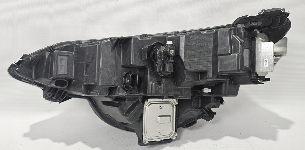 Новый оригинал  фара правый led pure vision renault megane iv 4 рестайлинг  2020- uk в Украине