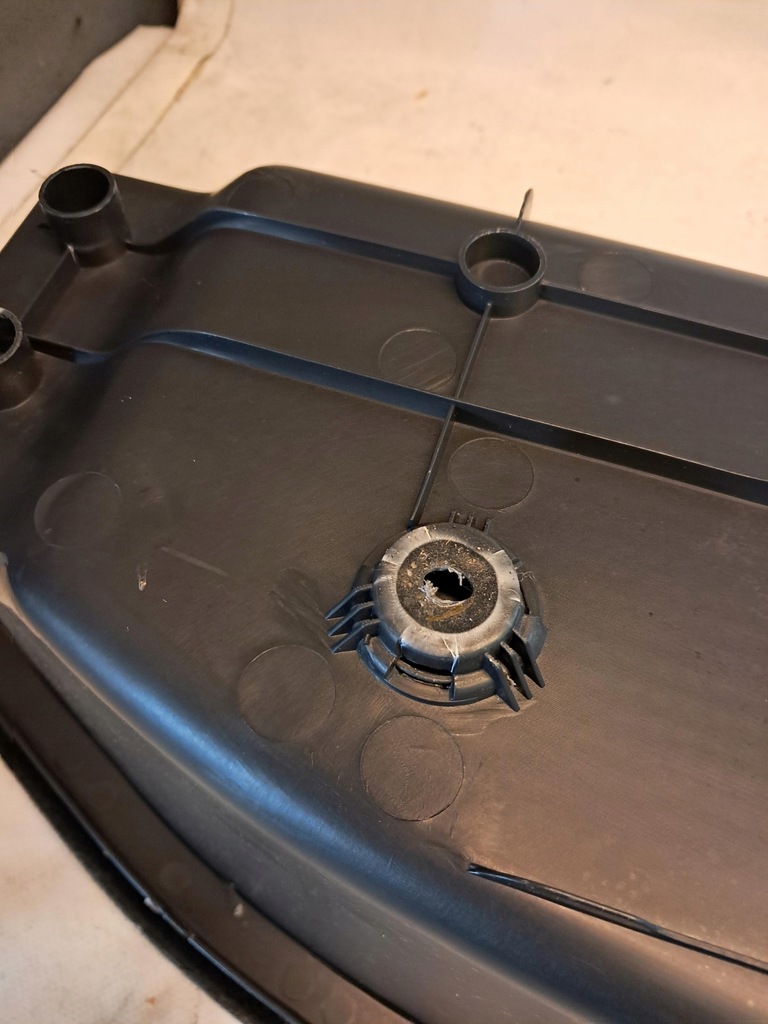 фото №8, Бардачок багажника kia carens iii 85715-1d000