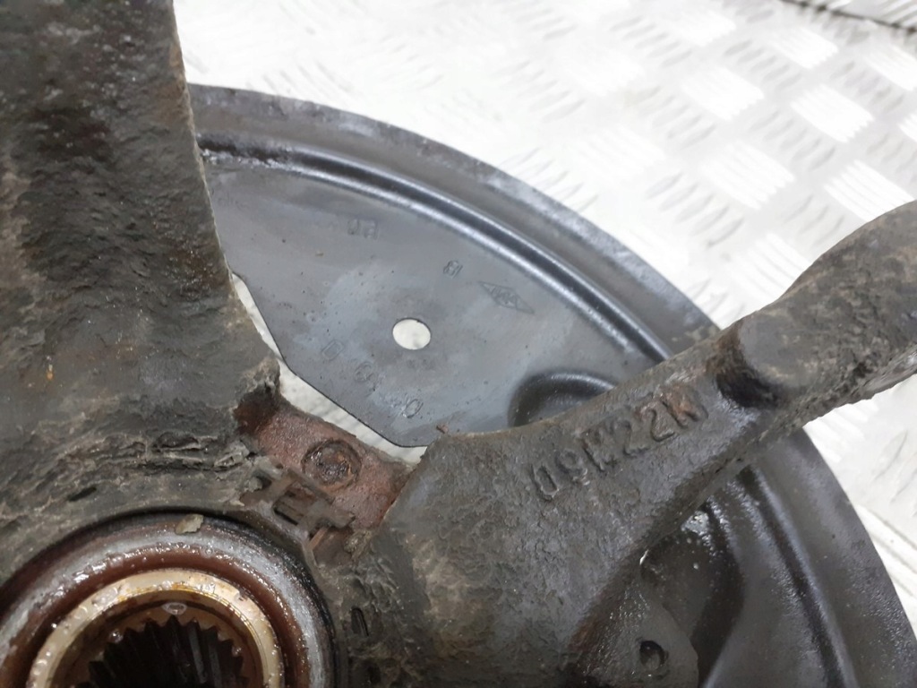 фото №2, Поворотний кулак ступиця правий перед dacia logan i