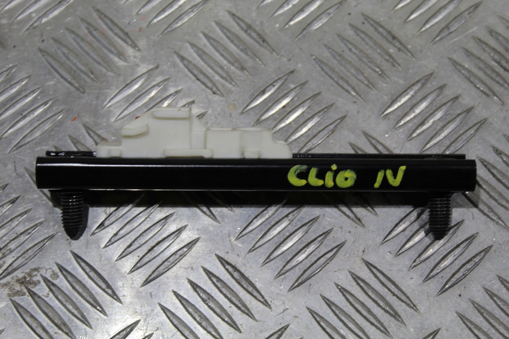 фото №1, Регулювання ременів безпеки clio iv 4