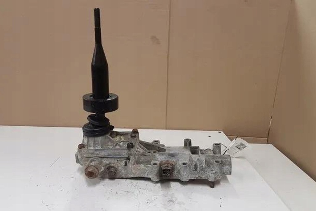 фото №10, Механізм перемикання передач kia sorento i jc 4113 2.5l дизель 103kw 2005