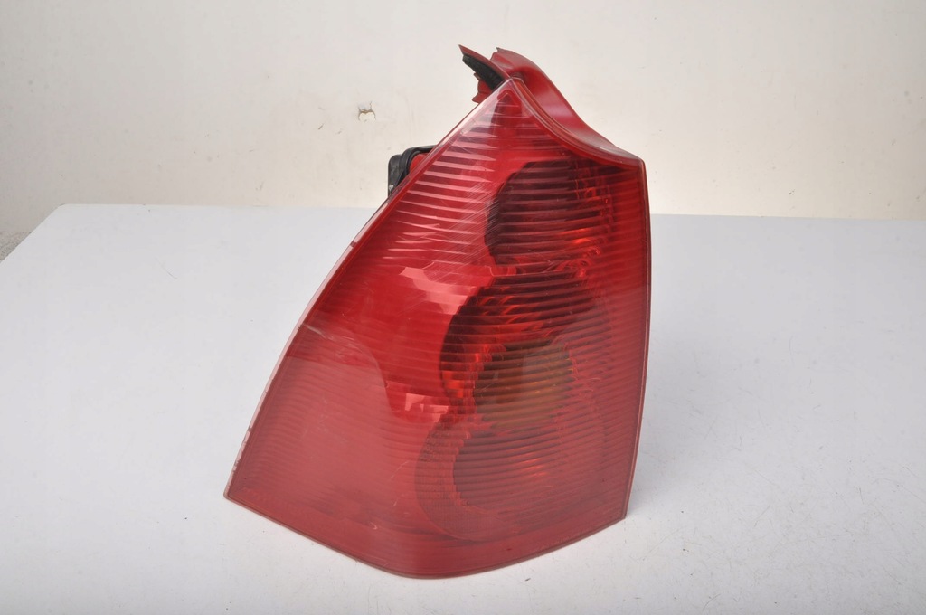 фото №1, Peugeot 307 kombi лампа левая задняя левый задняя