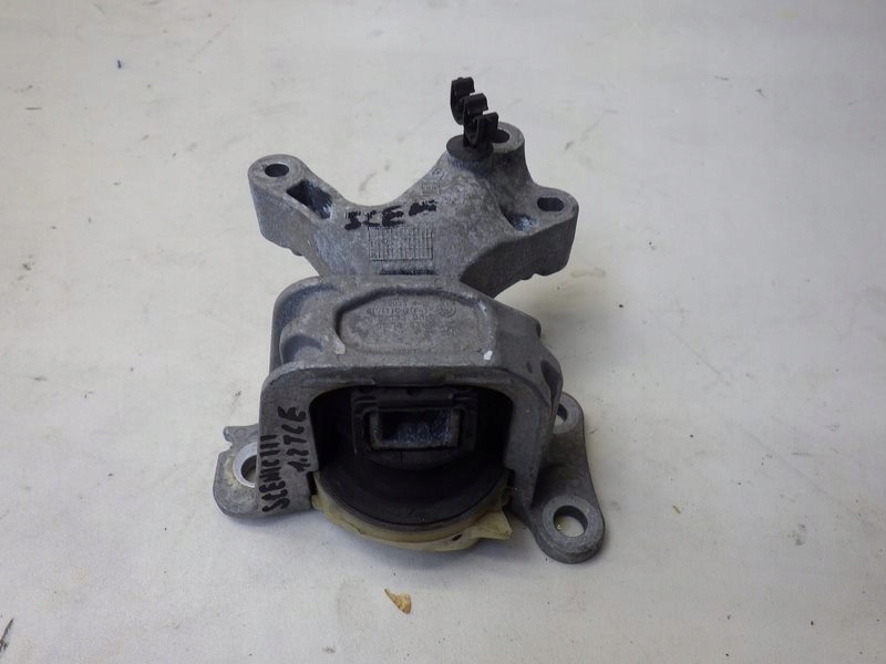 фото №1, Кронштейн подушка двигателя renault scenic iii 1.2 tce