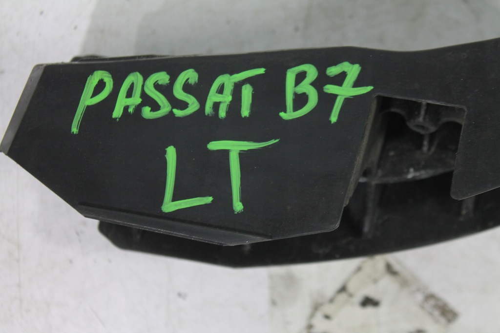 фото №7, Напрямна бампера лівий задня 3ae807393 vw passat b7