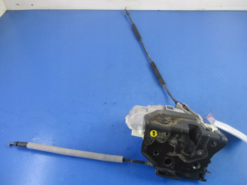 фото №1, Leon ii замок дверь задняя левый 8pin+linki замка