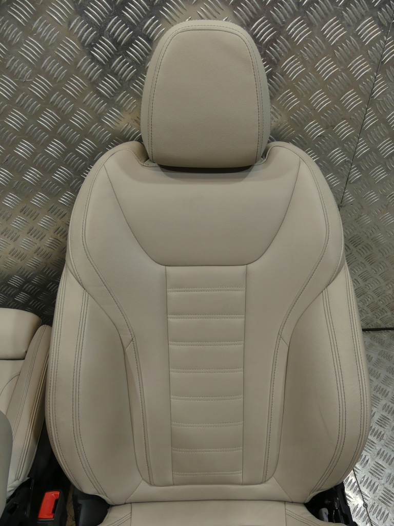 фото №15, Bmw 3 g21 lift sport оббивка сидіння + заднє сидіння підігрів тунель обшивки накладки