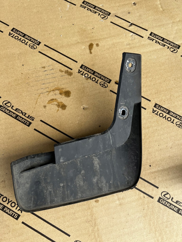 фото №1, Брызговик правый перед toyota corolla e16 e18 13-19