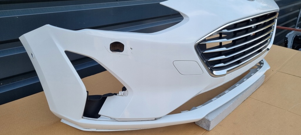 Купить Ford focus mk4 2018- бампер перед оригинал c265