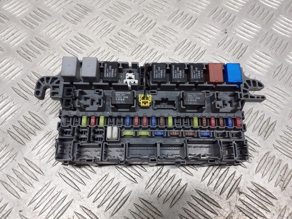 фото №1, Коробка предохранителей honda jazz ii 1.2