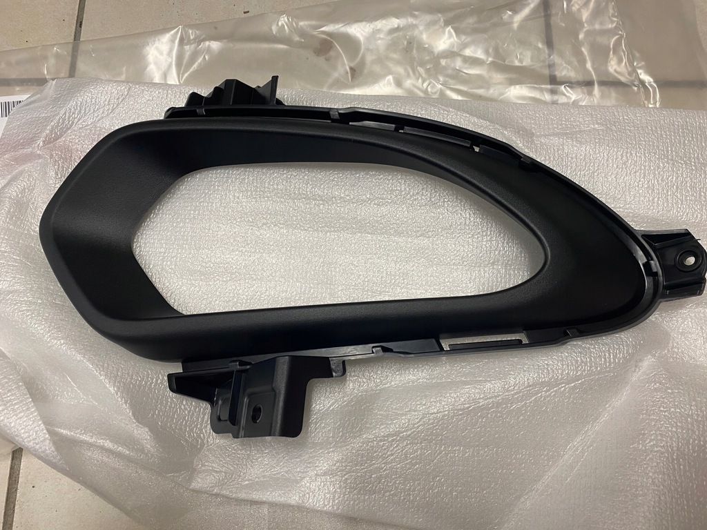 фото №1, Kia ceed 12-15 решітка решітка радіатора рамка ліва nowa